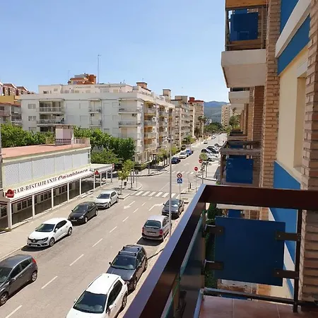 Apartamento Las Arenas Primera Línea Lateral,